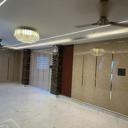 Hotel Kritika เกรทเตอร์นอยดา ภายนอก รูปภาพ